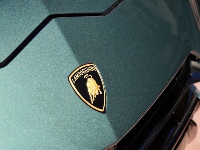 Buy used 2023 Lamborghini Urus S (25)