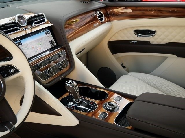 New 2023 Bentley Bentayga V8 For Sale (21)