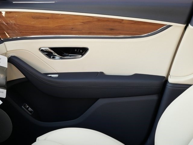 New 2024 Bentley Flying Spur Hybrid (14)