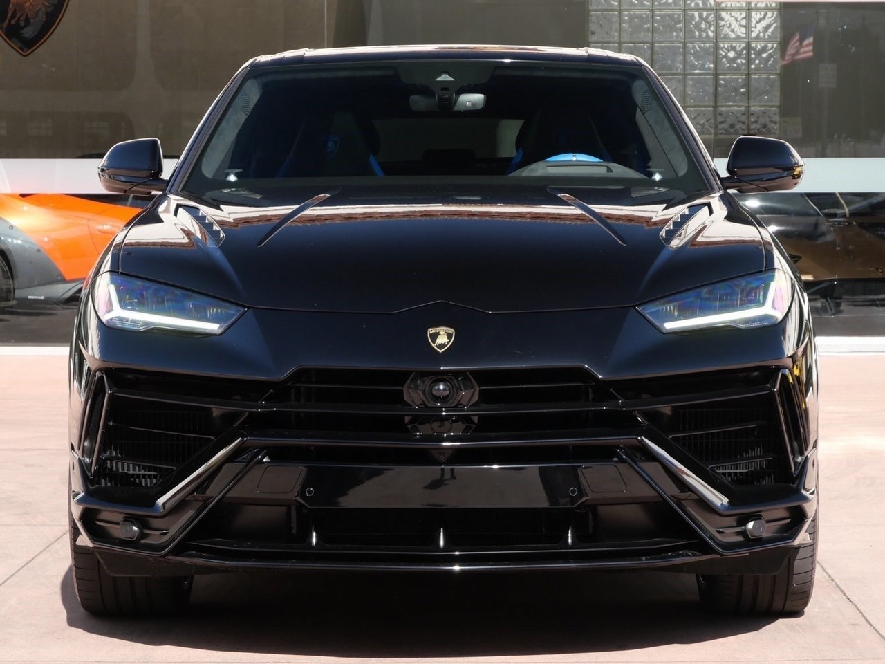 Pre Owned 2023 Lamborghini Urus S (9)