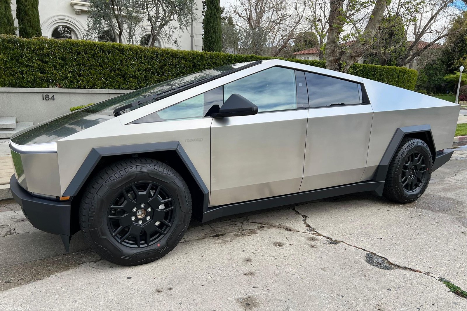 Tesla Cybertruck For Sale (100)