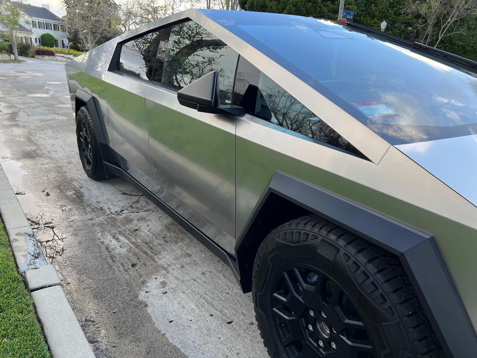 Tesla Cybertruck For Sale (73)