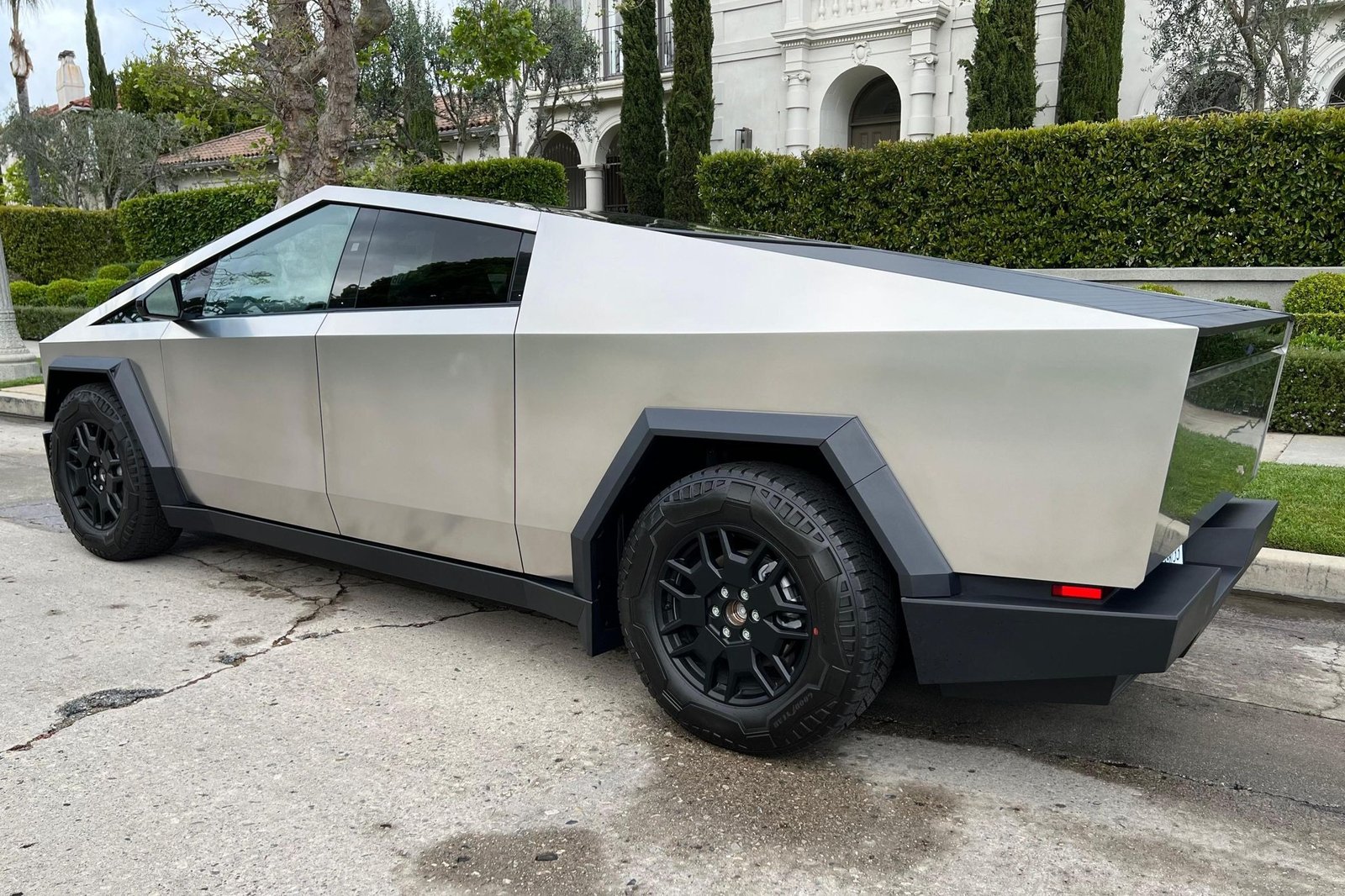 Tesla Cybertruck For Sale (82)