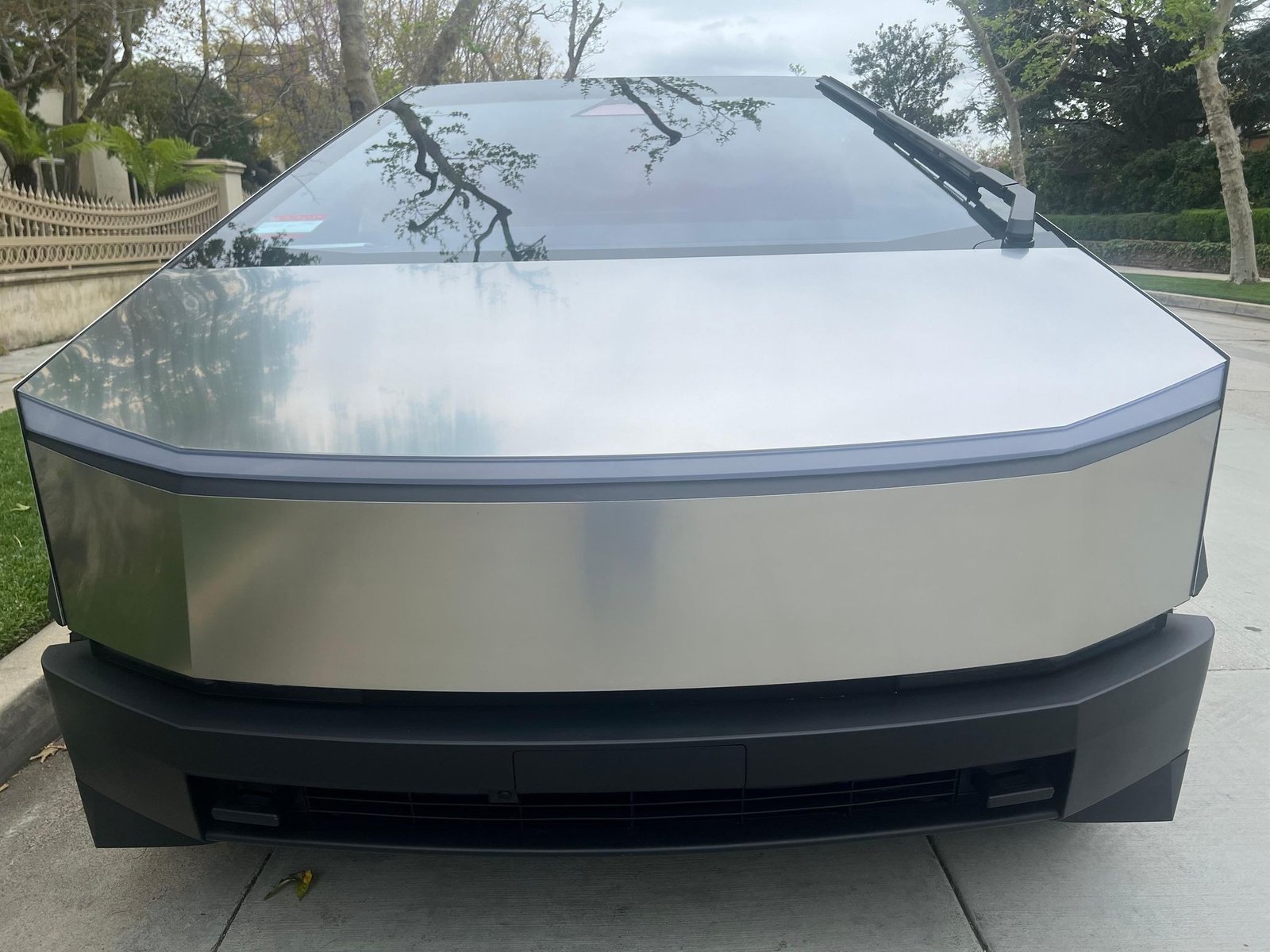 Tesla Cybertruck For Sale (94)