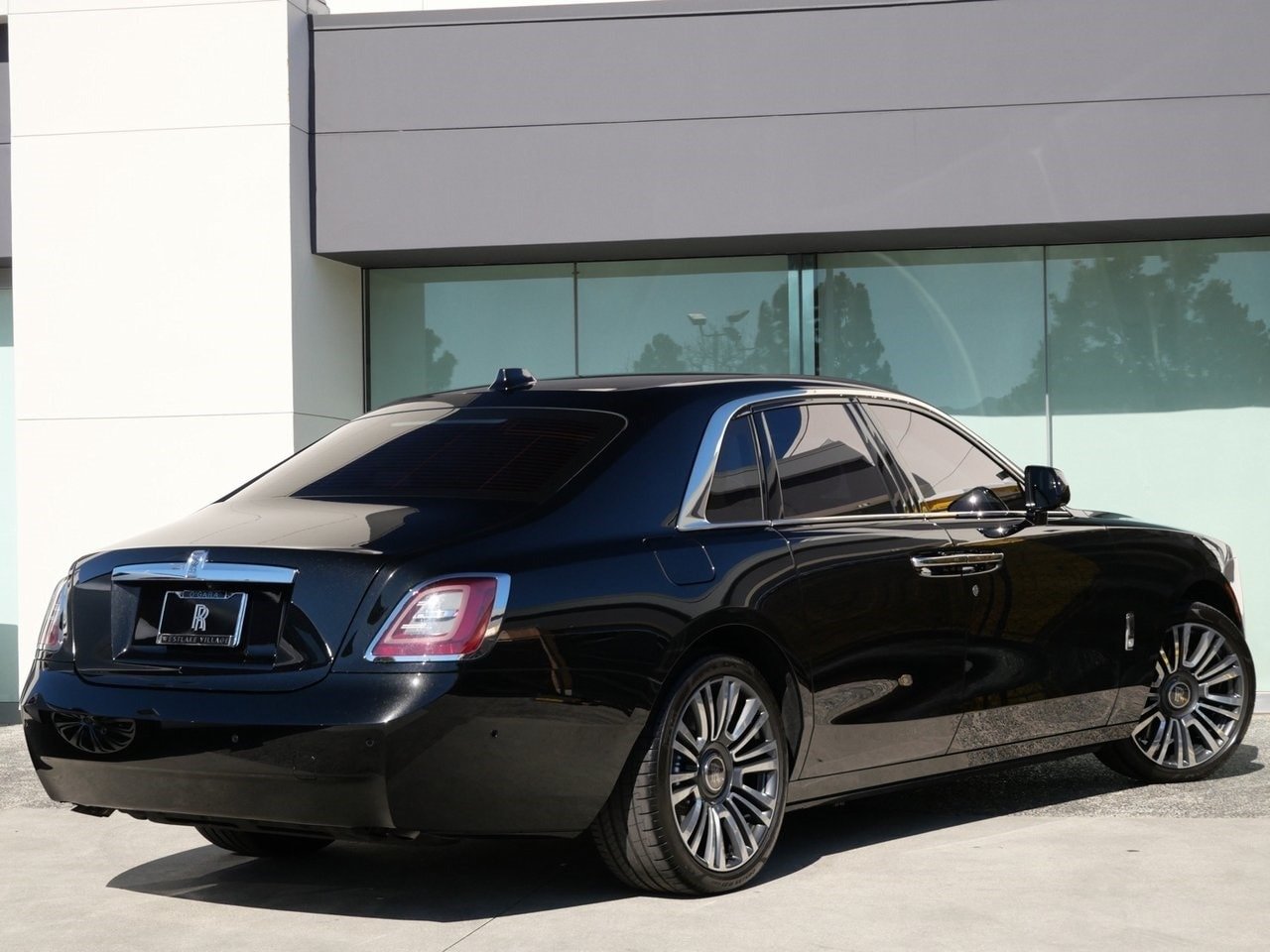 Used 2022 Rolls-Royce Ghost For Sale (8)