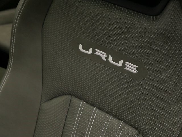 Used 2023 Lamborghini Urus S For Sale (14)