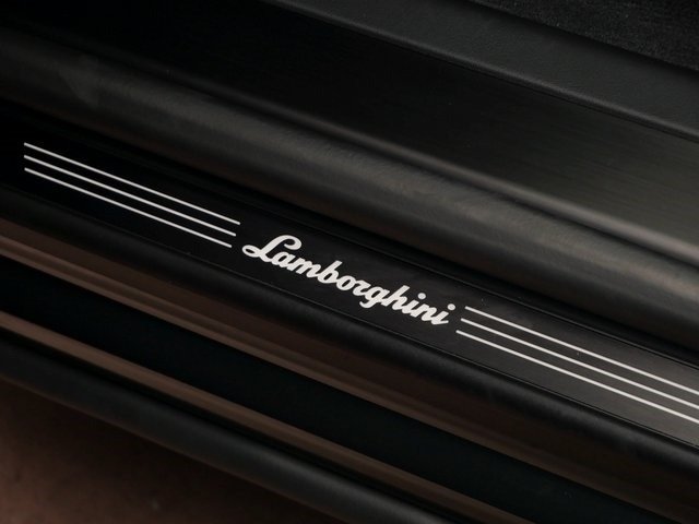 Used 2023 Lamborghini Urus S For Sale (17)