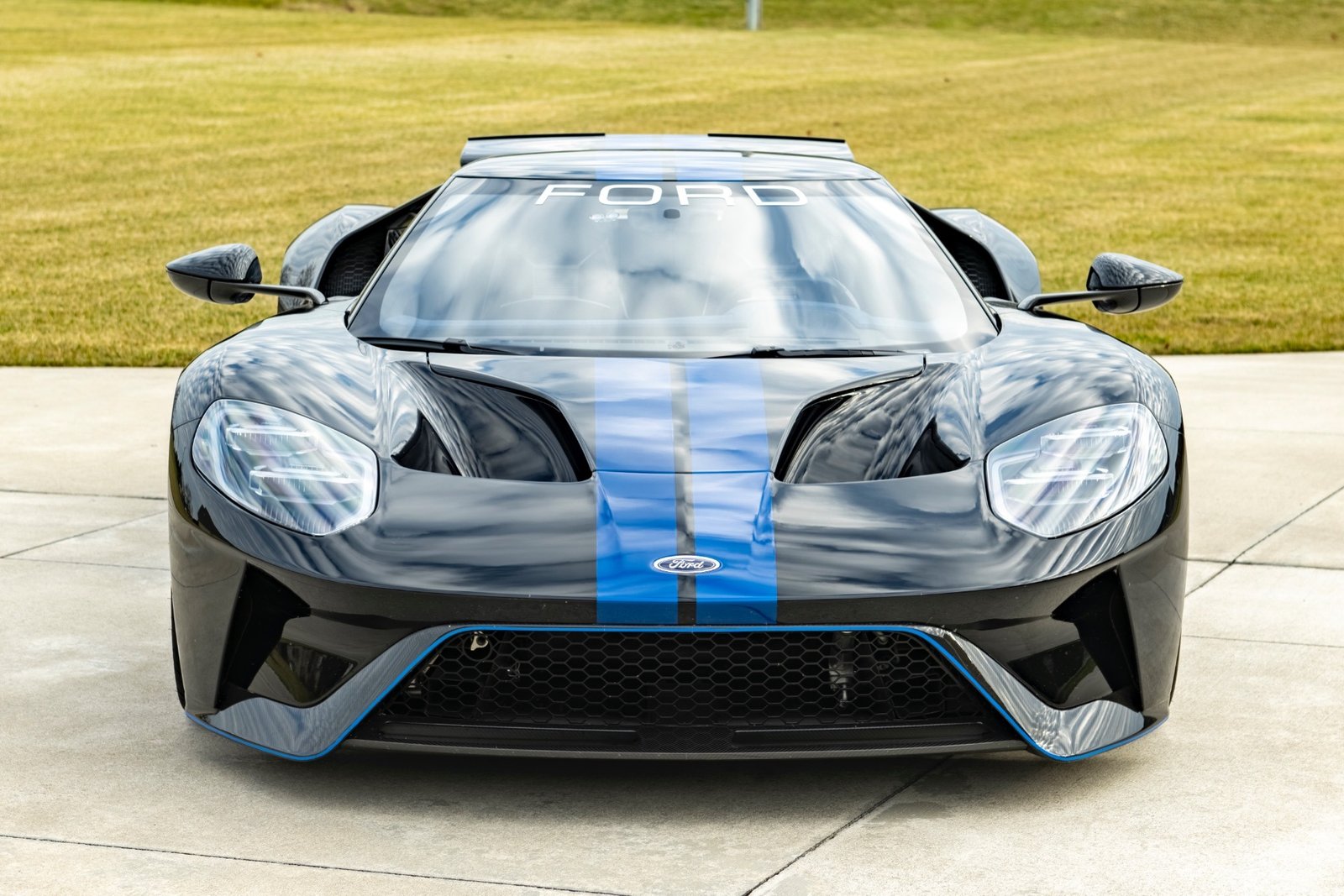 Used-2019-Ford-GT-1702518409 (33)