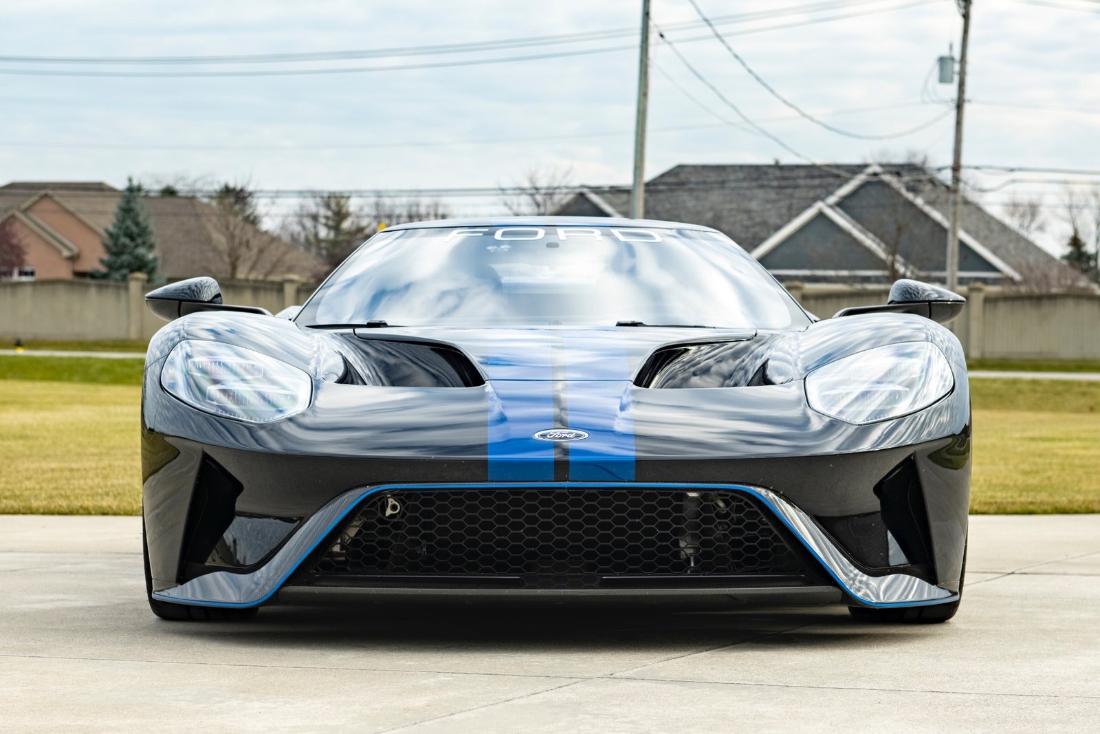 Used-2019-Ford-GT-1702518409 (34)